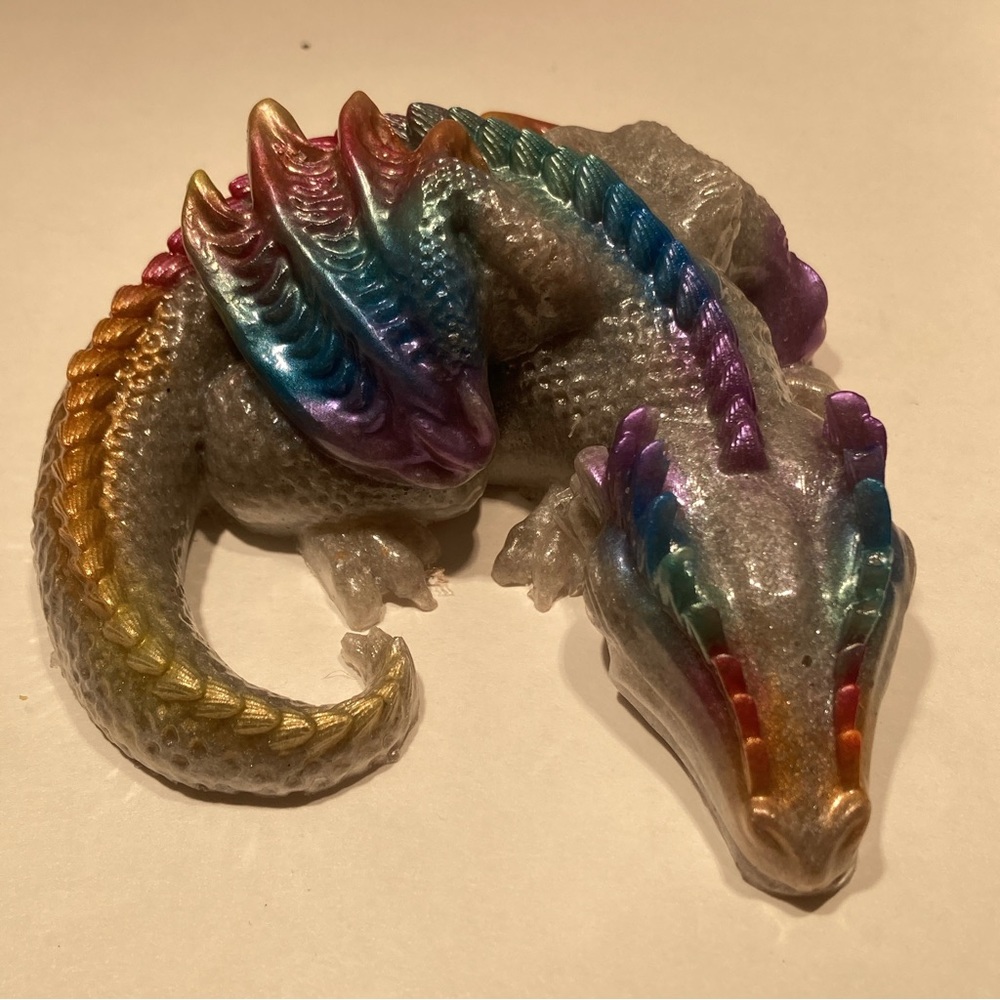 Resin dragon